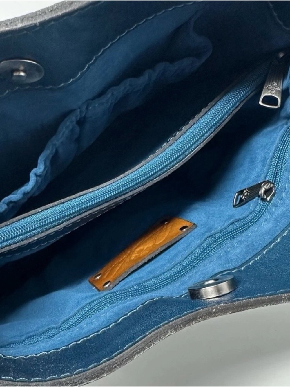 Patricia Nash ‘ Octavia’ Blue Tooled Leather Tassel Hobo Bag. NWOTs - Picture 13 of 14